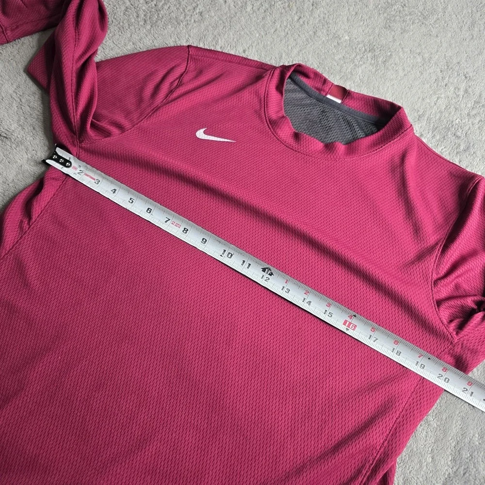 Nike Basketball Shirt Womens Large Burgundy Long Sleeve Training Mesh Jersey